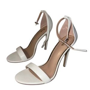 NWOT Elegant White Ankle Strap Heels